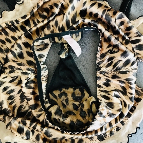 Vintage Victoria’s Secret Satin Garter Thong Skirt NWOT - Picture 8 of 9